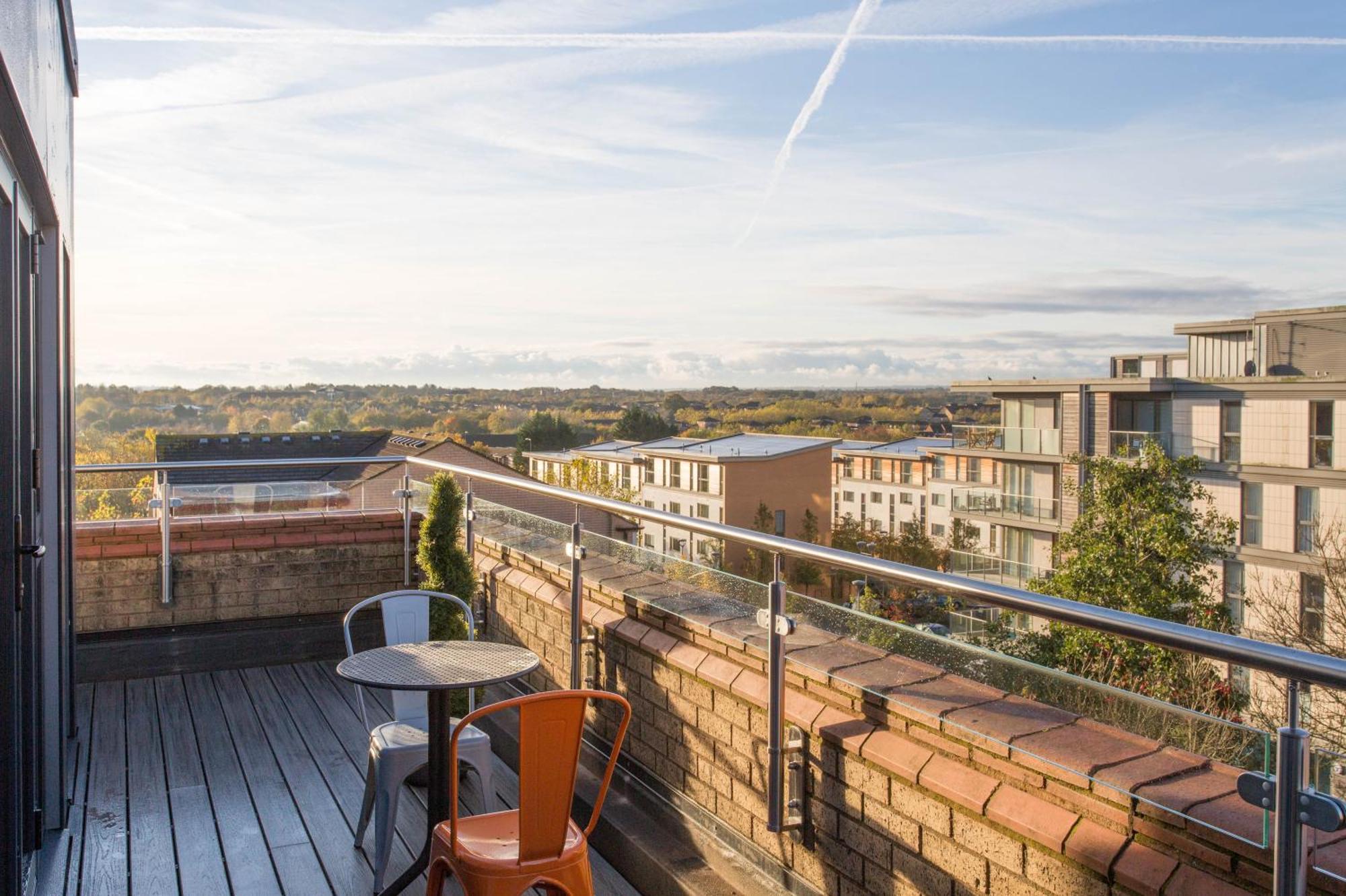 Cotels At 7Zero1 Serviced Apartments - Modern Apartments, Superfast Broadband, Free Parking, Centrally Located Milton Keynes Buitenkant foto
